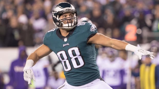 Former Eagles tight end Trey Burton celebrates a catch.
